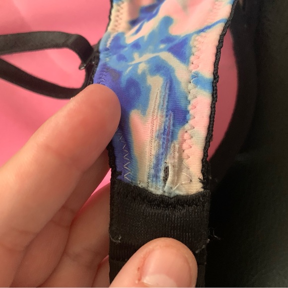 PINK Wear Everywhere Super Push Up Tie Dye Bra - Picture 4 of 6